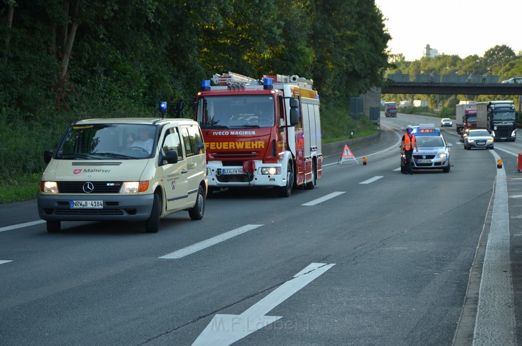 Einsatz BF Koeln Klimaanlage Reisebus defekt A 3 Rich Koeln hoehe Leverkusen P152.JPG